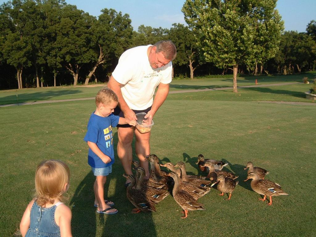 2003/08(Aug)/3(babysitting)/1024x768_2003-08-18 19-00-02.JPG
